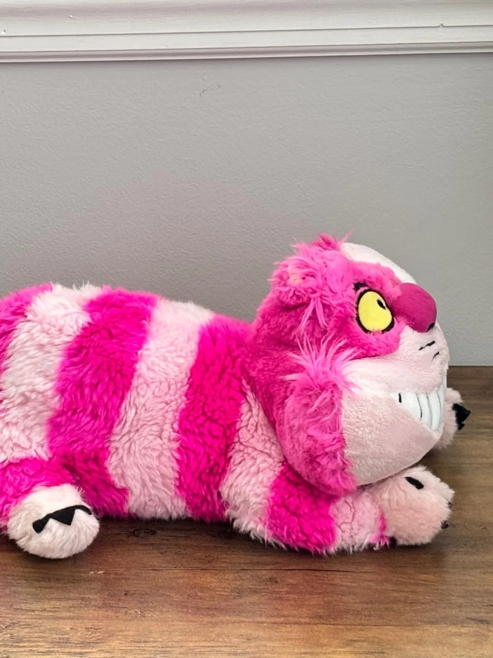 Disney Store Authentic Cheshire Cat Plush Alice In Wonderland 19” Stuffed Animal